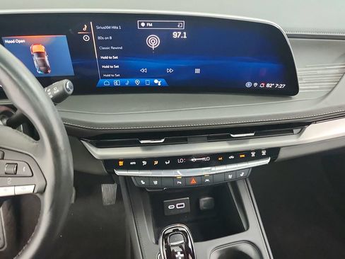 Used 2024 Cadillac XT4 Premium Luxury AWD/4WD image 21