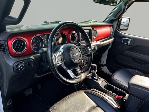 Used 2019 Jeep Wrangler Unlimited Rubicon w/ Steel Bumper Group AWD/4WD image 16