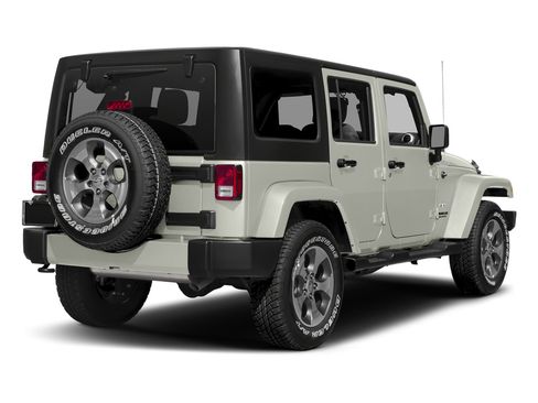 Used 2016 Jeep Wrangler Unlimited Sahara w/ Connectivity Group AWD/4WD image 19