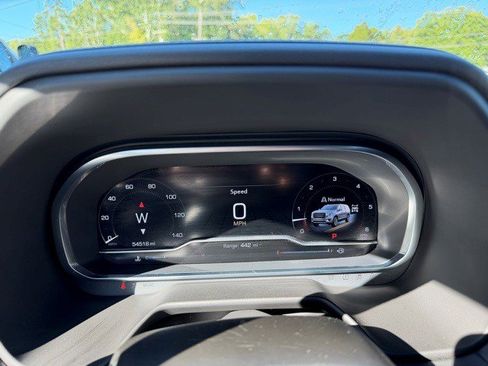 Certified 2024 GMC Yukon XL SLT image 28