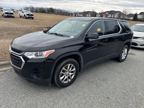 Used 2019 Chevrolet Traverse LS image 5