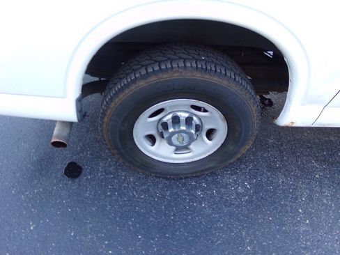 Used 2012 Chevrolet Express 3500 LT w/ LT Preferred Equipment Group RWD image 44