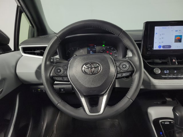 Used 2024 Toyota Corolla SE w/ SE Package FWD image 22