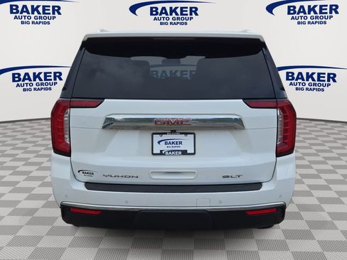 Used 2023 GMC Yukon XL SLT AWD/4WD image 4