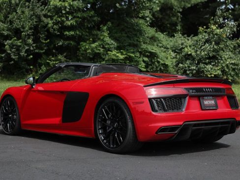 Used 2018 Audi R8 V10 plus w/ Full Leather Package image 15