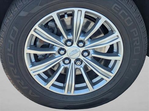 Used 2018 Cadillac XT5 Luxury w/ Driver Awareness Package image 24