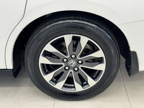 Used 2024 Honda Odyssey EX-L image 36