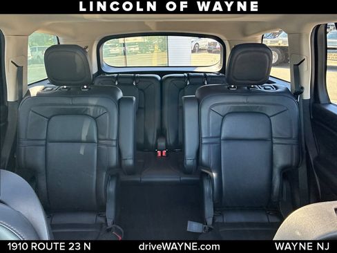 Certified 2023 Lincoln Aviator Reserve AWD/4WD image 16