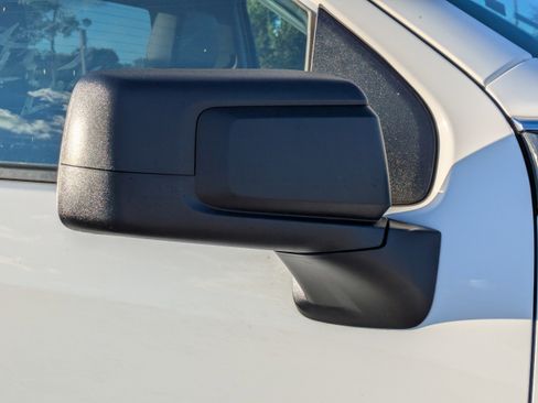 Used 2024 GMC Sierra 2500 Pro w/ Convenience Package image 12