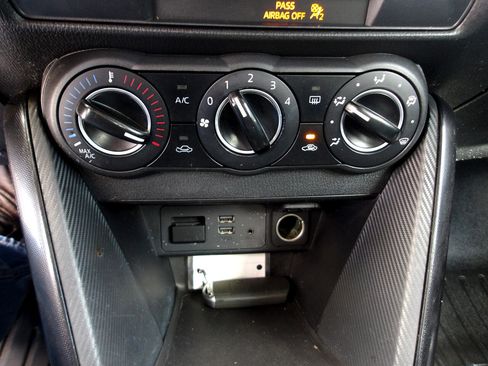 Used 2018 Toyota Yaris iA image 19