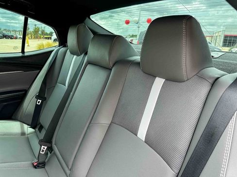 Used 2025 Toyota Camry SE w/ Convenience Package FWD image 19