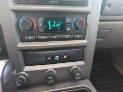 Used 2004 HUMMER H2 w/ Preferred Equipment Group AWD/4WD image 20