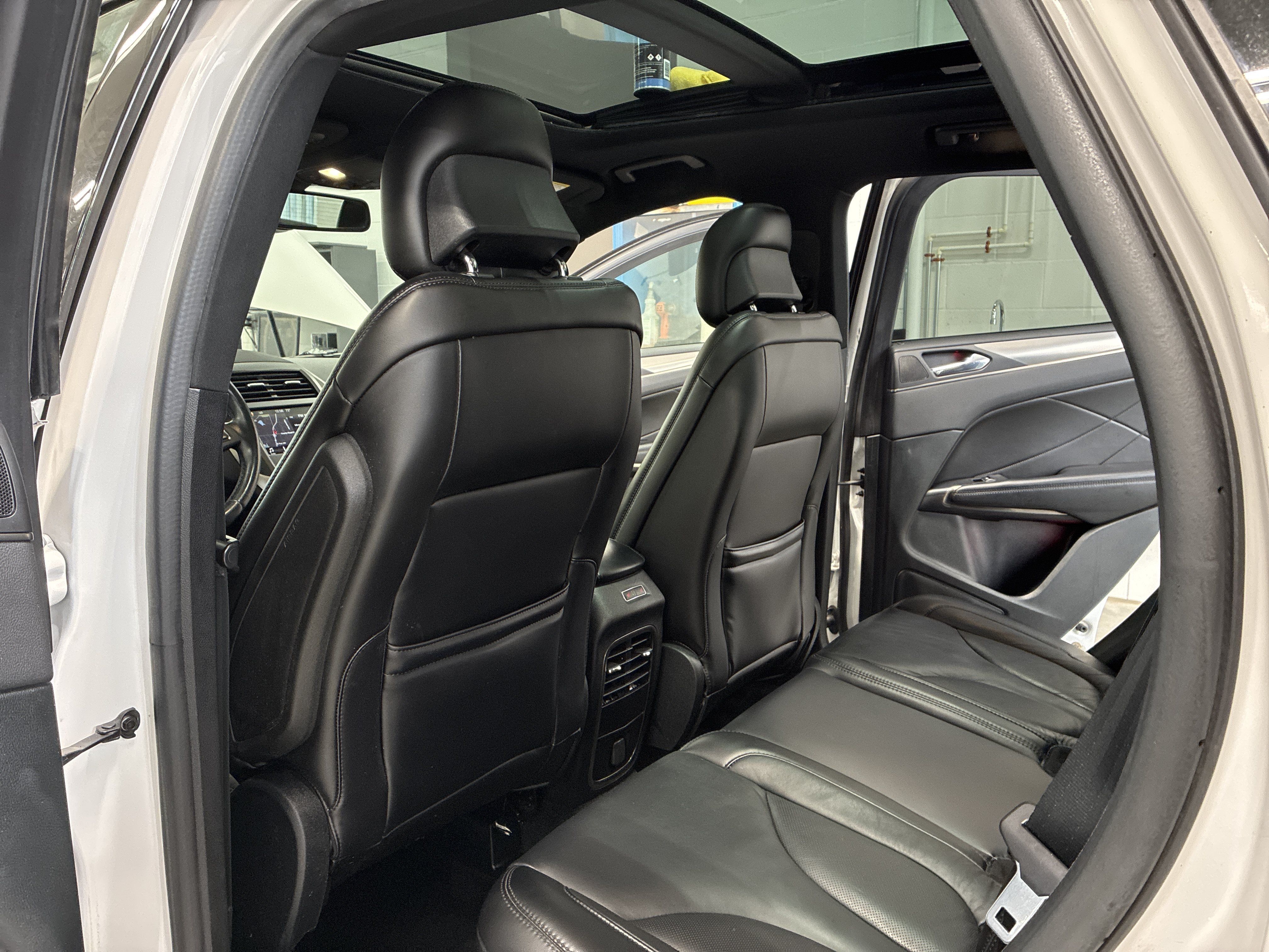 Used 2017 Lincoln MKC Select w/ Select Plus Package FWD image 13