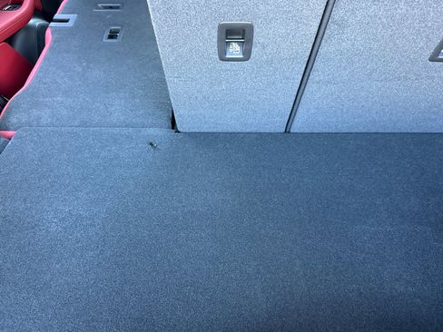 New 2025 Porsche Macan 4S Electric image 16