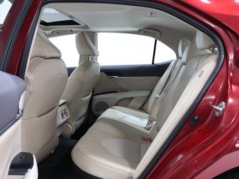 Used 2020 Toyota Camry XLE w/ Driver Assist Package FWD image 29