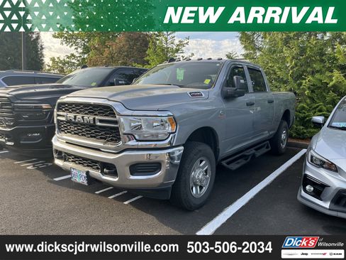 Certified 2024 RAM 2500 Tradesman w/ Chrome Appearance Group AWD/4WD image 3