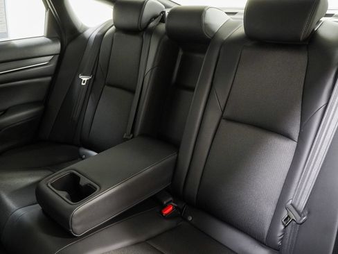 Used 2022 Honda Accord Sport image 39