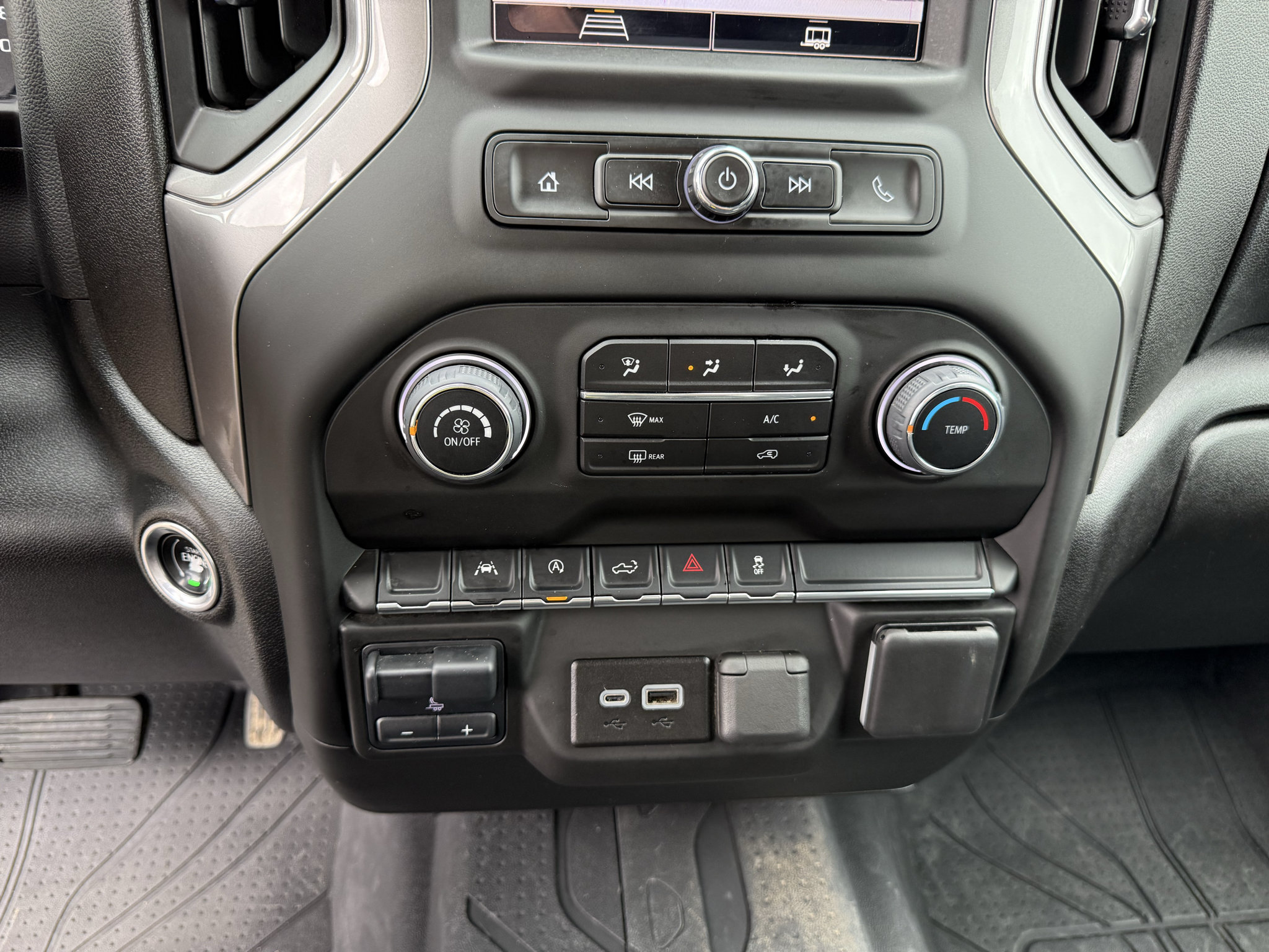 Used 2024 Chevrolet Silverado 1500 Custom AWD/4WD image 24
