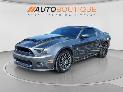 Used 2014 Ford Mustang Shelby GT500 w/ Equipment Group 821A RWD image 2