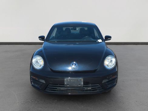 Used 2018 Volkswagen Beetle 2.0T S image 8