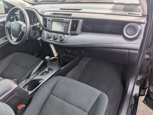 Used 2015 Toyota RAV4 LE AWD/4WD image 21