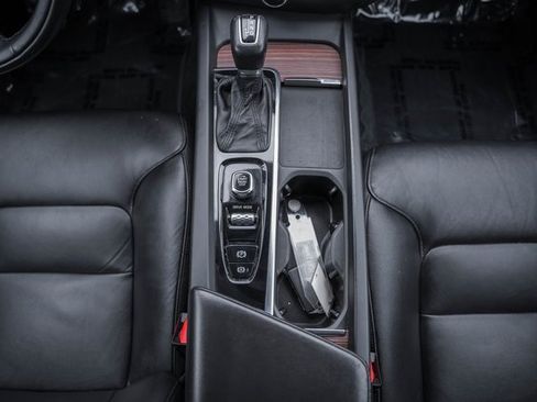 Used 2021 Volvo S60 T5 Momentum w/ Protection Package Premier image 27