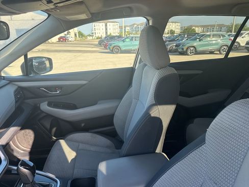 Used 2023 Subaru Outback Premium image 11