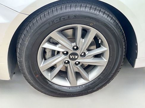 Used 2020 Kia Optima LX FWD image 30
