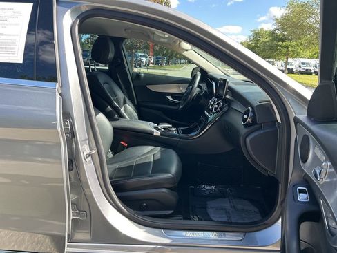 Used 2016 Mercedes-Benz C 300 Sedan image 39