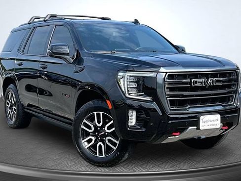 Used 2023 GMC Yukon AT4 w/ AT4 Premium Plus Package AWD/4WD image 3