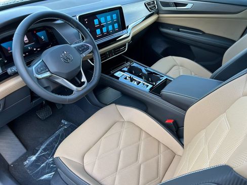 New 2026 Volkswagen Atlas Cross Sport SE AWD/4WD image 13