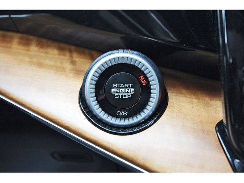 Used 2024 Jeep Grand Wagoneer L Series III AWD/4WD image 20