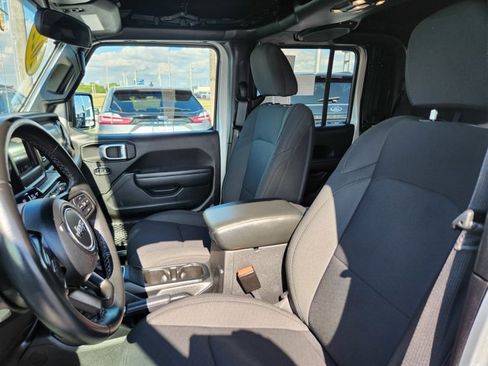 Used 2022 Jeep Gladiator Sport image 29