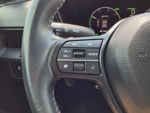 Used 2025 Honda CR-V Sport image 17