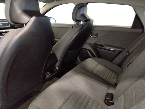 Used 2025 Kia K4 EX image 34