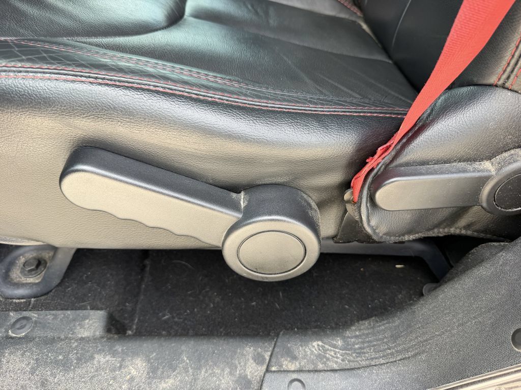 Used 2018 Jeep Wrangler Unlimited Rubicon AWD/4WD image 9