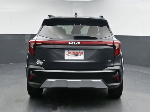 Used 2024 Kia Seltos SX w/ SX Sunroof Package image 8