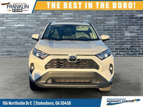 Used 2023 Toyota RAV4 XLE Premium image 8