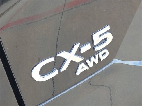 Used 2024 MAZDA CX-5 AWD 2.5 S w/ Select Package image 11