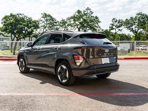 New 2025 Hyundai Kona SEL image 8