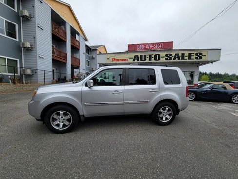 Used 2010 Honda Pilot Touring image 1