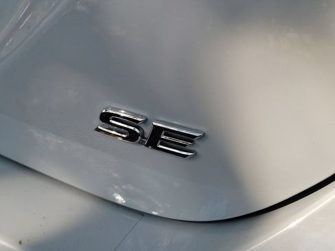 Used 2024 Toyota Camry SE FWD image 18