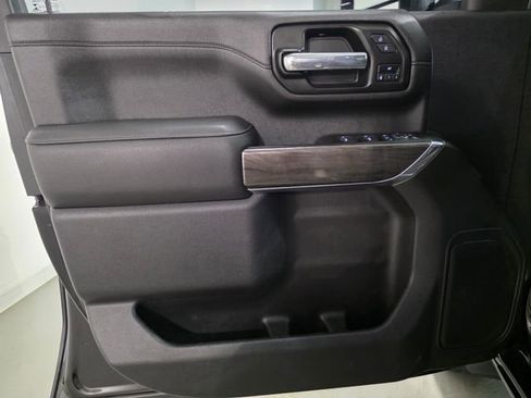 Certified 2022 Chevrolet Silverado 2500 LTZ image 9