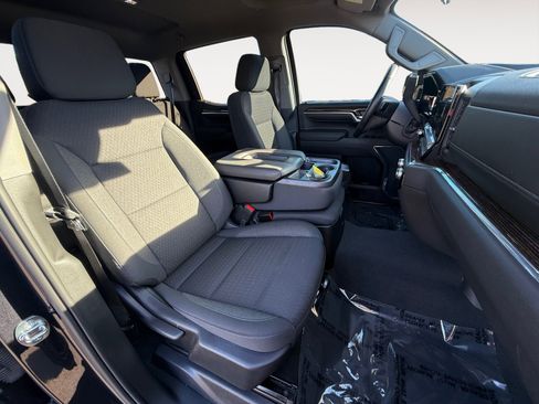 Used 2023 GMC Sierra 1500 Elevation w/ X31 Off-Road Package image 19