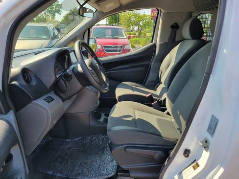 Used 2020 Nissan NV200 SV w/ Sliding Glass Door Package image 2