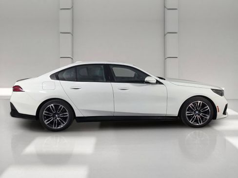 Used 2024 BMW 530i xDrive w/ M Sport Package AWD/4WD image 4