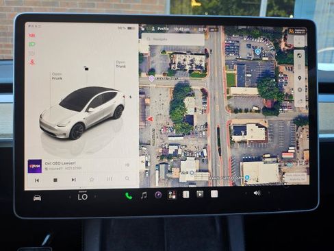 Used 2022 Tesla Model Y Long Range AWD/4WD image 42