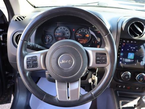 Used 2014 Jeep Patriot Latitude w/ Sun/Sound Group AWD/4WD image 16