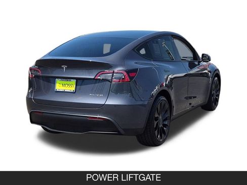 Used 2023 Tesla Model Y Long Range AWD/4WD image 9