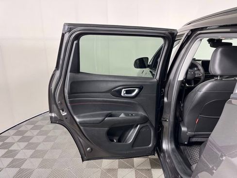 Used 2022 Jeep Compass Trailhawk image 37